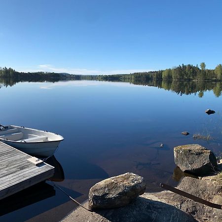 Cozy Cottage By The Lake, Charlottenberg Amotfors Luaran gambar